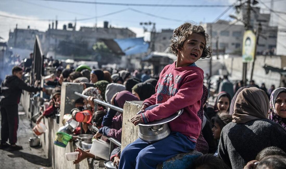 Filistin Kızılayı, İsrail'in insani yardımların ulaşmasını engellemesi sonucu Gazze Şeridi'nin