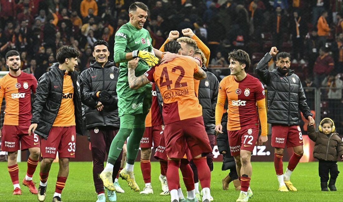 Sarı-kırmızılı takımda sakatlıkları bulunan Icardi, Sanchez ve Oliveira, sarı kart