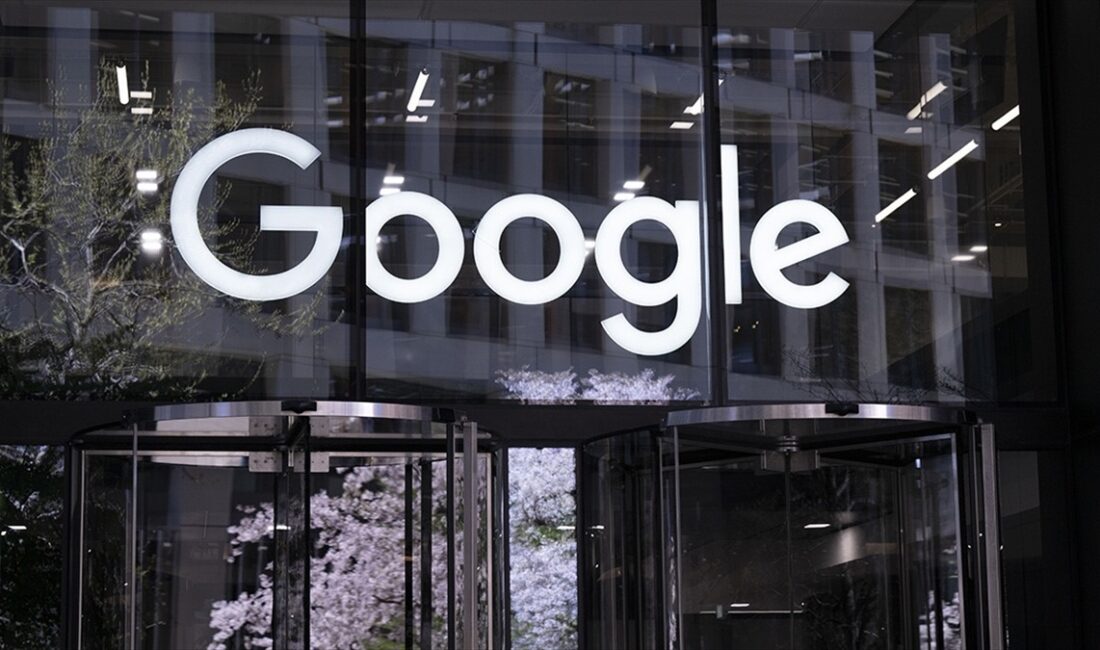 Google, donanım birimi de dahil olmak üzere farklı departmanlardan yüzlerce
