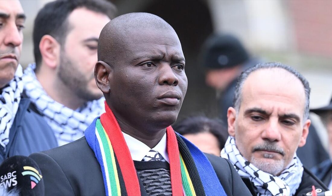Güney Afrika Adalet Bakanı Ronald Lamola, Uluslararası Adalet Divanının (ICJ)