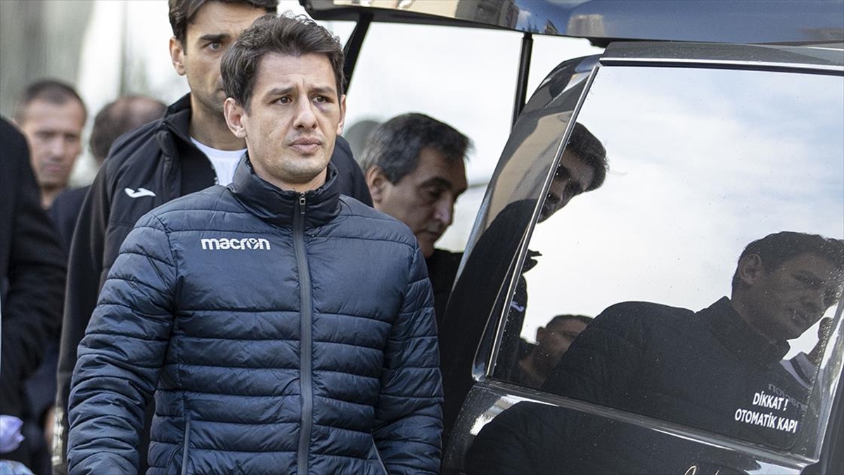 MKE Ankaragücü-Çaykur Rizespor maçının sonunda hakem Halil Umut Meler'e saldıran,