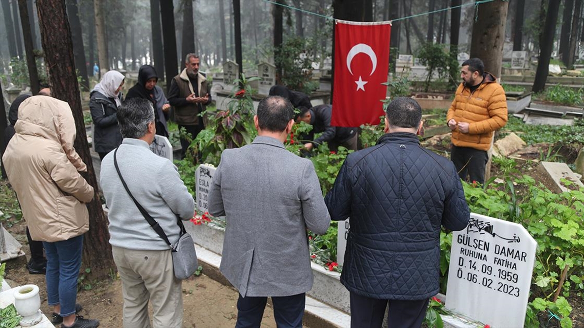 Hatay'da, 6 Şubat'taki depremlerde yaşamını yitiren gazeteciler için anma programı
