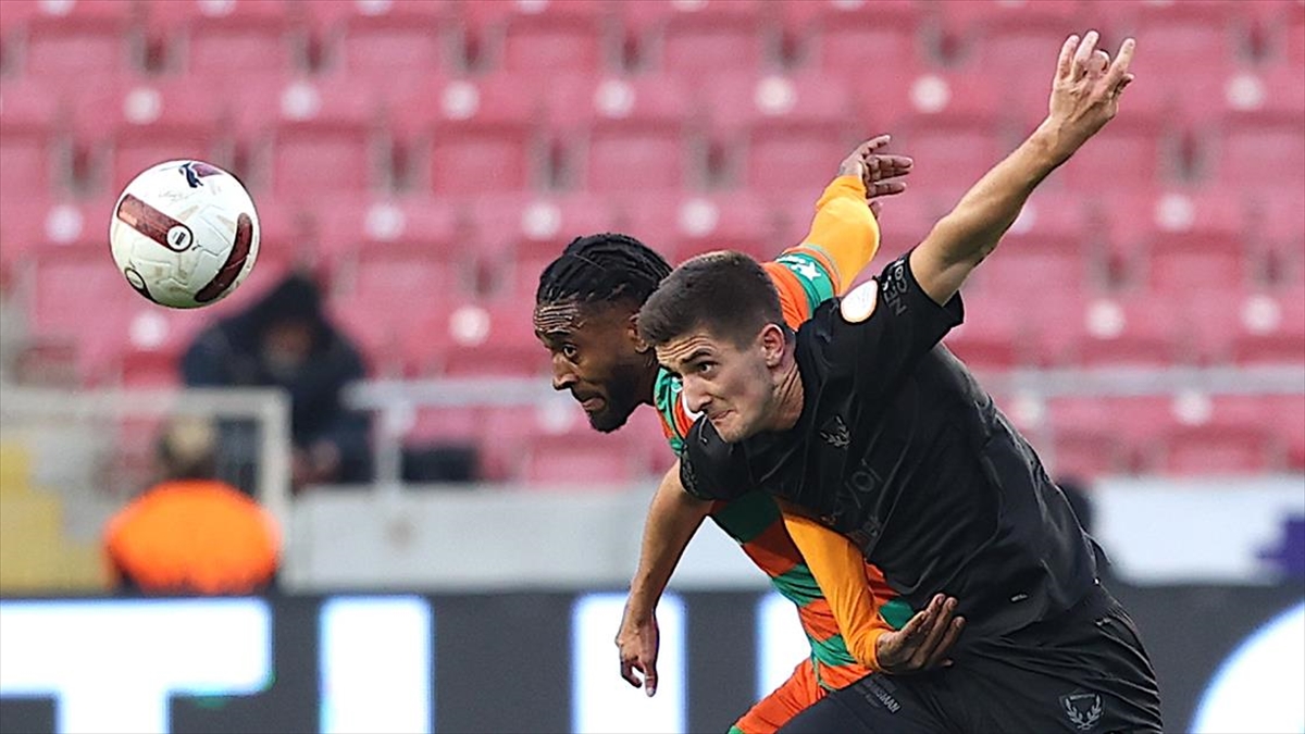 Trendyol Süper Lig'in 22. haftasında Atakaş Hatayspor, Mersin'de konuk ettiği