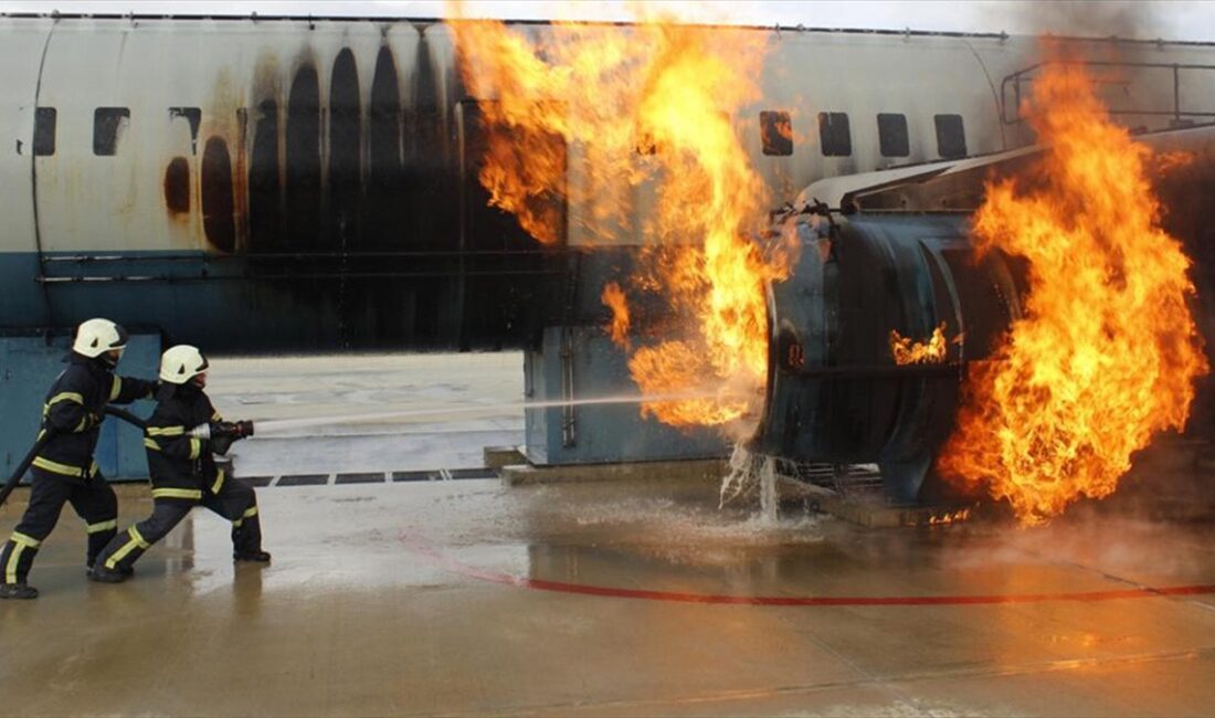 Ulaştırma ve Altyapı Bakanı Abdulkadir Uraloğlu, Japonya'da iki uçağın çarpışması