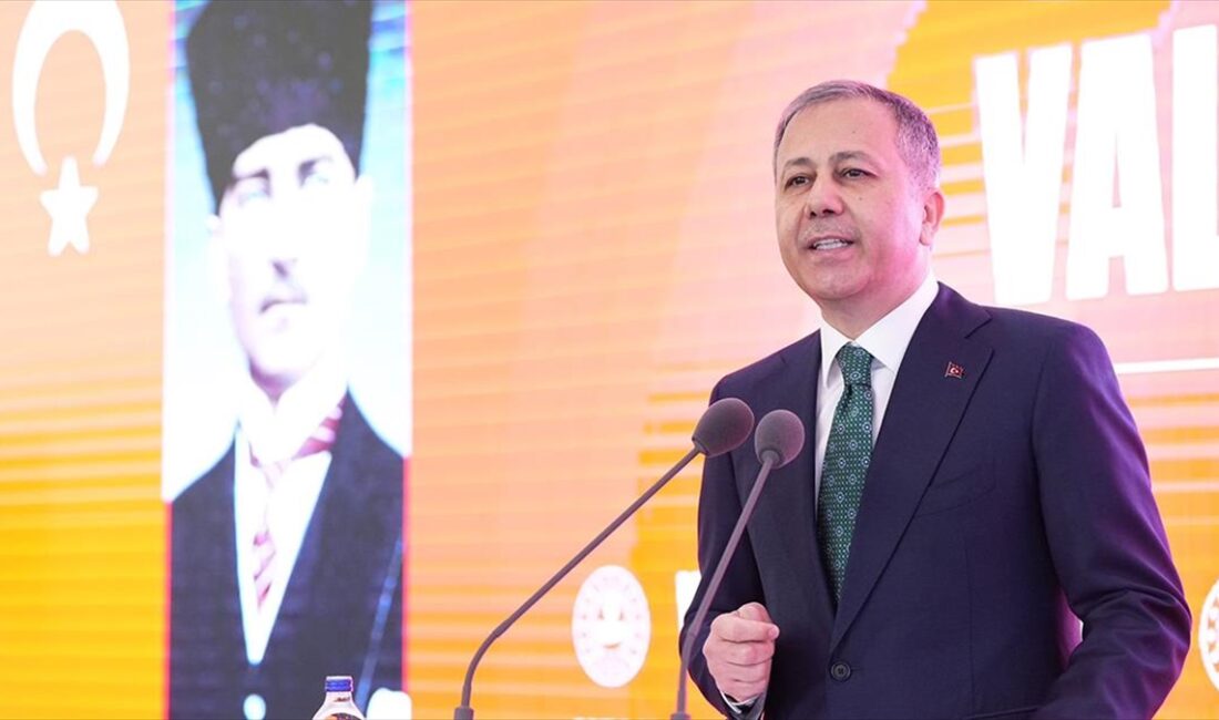 Bakan Yerlikaya, "Büyük devletlerin milletiyle bütünleşmiş ve kenetlenmiş olduğunu görürüz.
