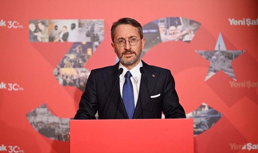 Cumhurbaşkanlığı İletişim Başkanı Fahrettin Altun, "Bugünün Türkiye'si şanla, şerefle kutladığı