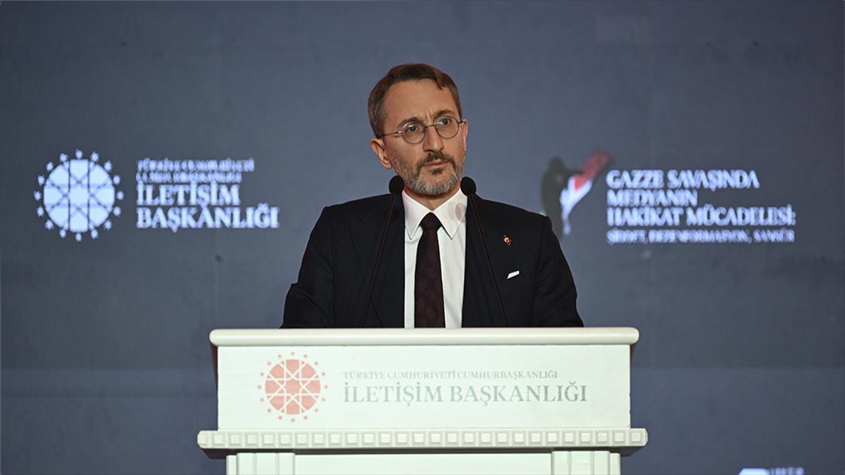 Cumhurbaşkanlığı İletişim Başkanı Fahrettin Altun, "Tehditleri bertaraf etmek adına her