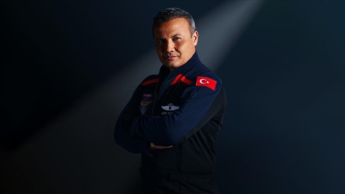 Türkiye'nin ilk uzay yolcusu astronot Gezeravcı, "İnsanlar için önemli olan