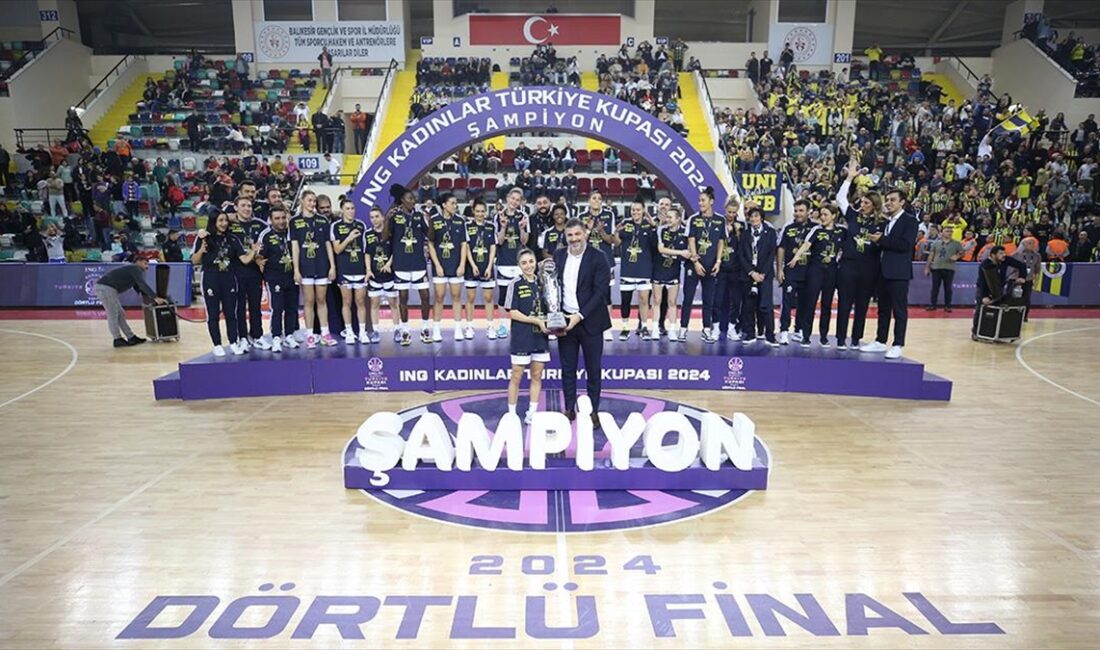 Basketbol ING Kadınlar Türkiye Kupası final maçında Fenerbahçe Alagöz Holding,
