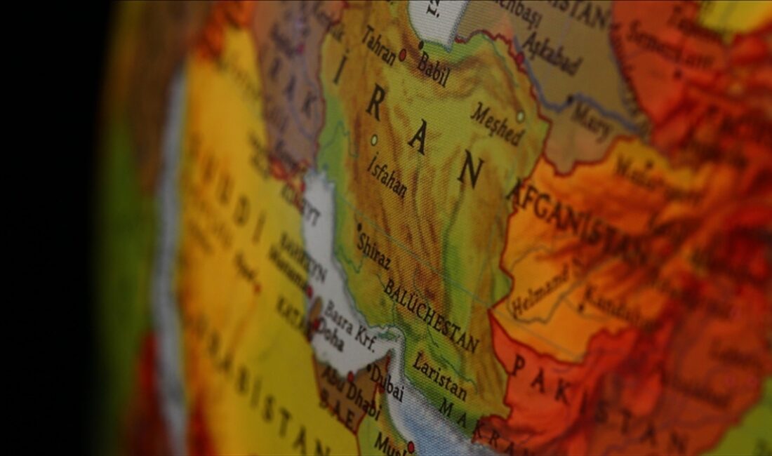 İran ile Pakistan'ın geçen hafta birbirlerinin topraklarındaki "terör gruplarını" hedef