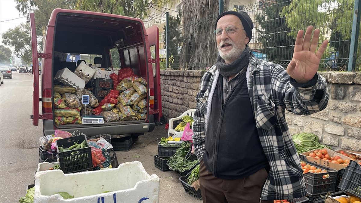 İsrail'in Lübnan'ın güneyine yönelik gerçekleştirdiği saldırılarda 2 marketini kaybeden Hacı