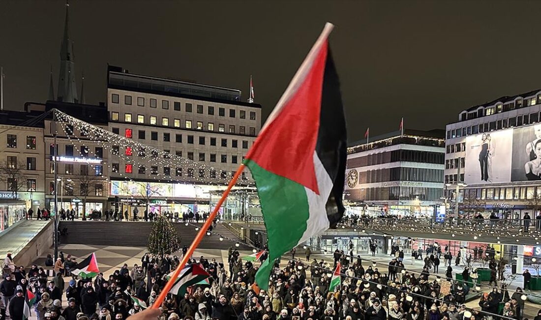 İsveç'in başkenti Stockholm'de Gazze halkıyla dayanışma için yılbaşı kutlamasını iptal