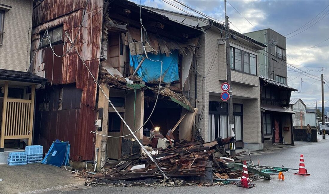 Japonya'nın batısındaki İşikava eyaletinde ve bu bölgedeki Noto Yarımadası kıyısında