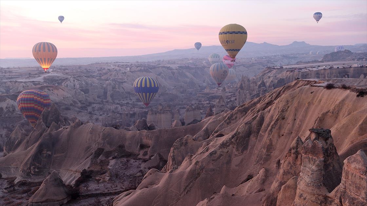 Türkiye'nin doğal, tarihi ve kültürel zenginlikleri ile bilinen turizm merkezi