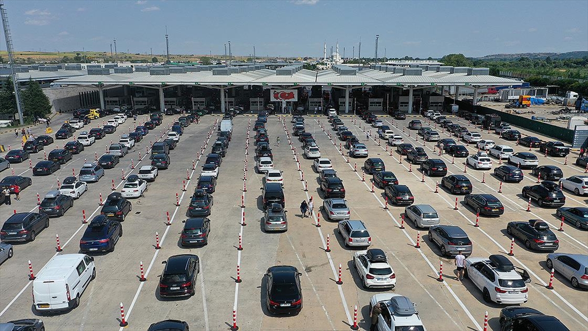 Türkiye kara sınır kapılarından giriş-çıkış yapan araç sayısı 2019-2023 döneminde