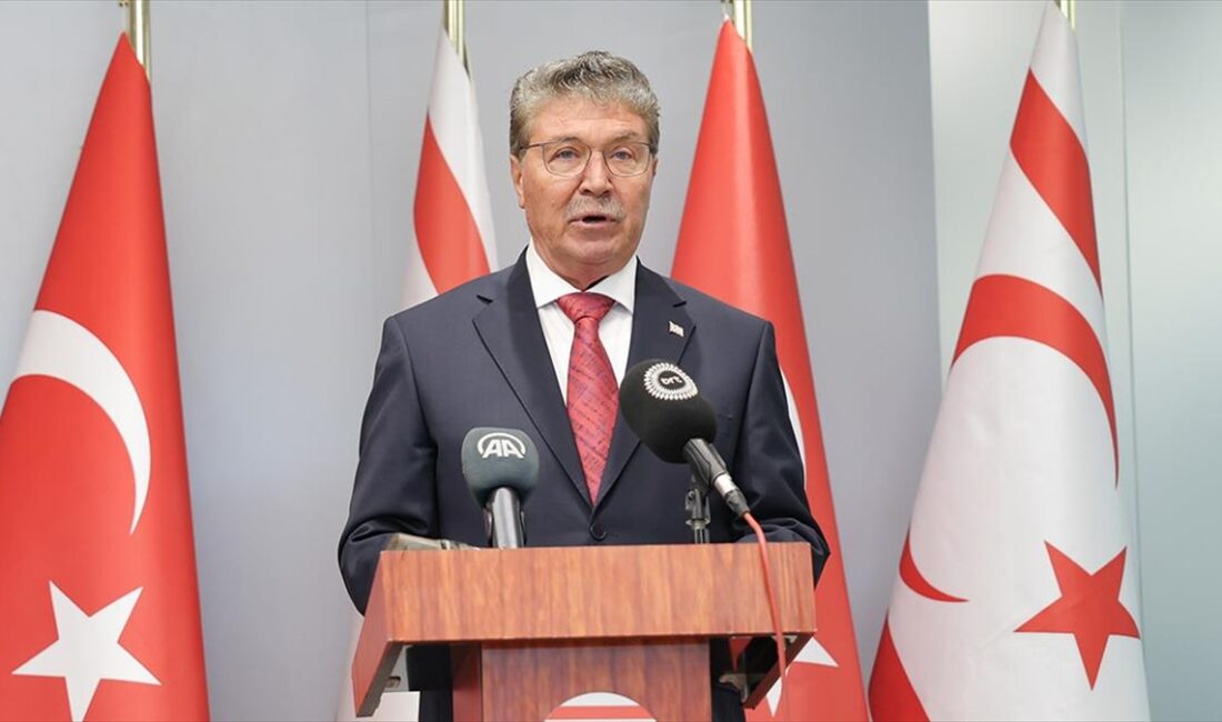 KKTC Başbakanı Üstel, "Biz, bugün tarihi kanla yazılan bu coğrafyada