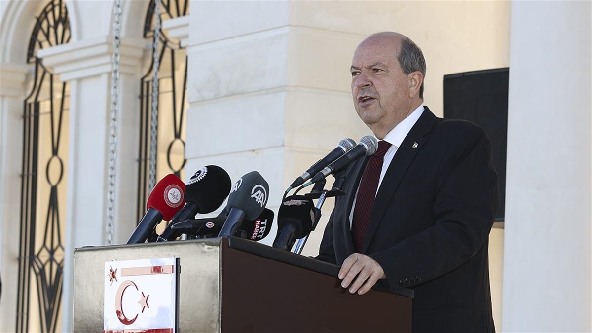 Kuzey Kıbrıs Türk Cumhuriyeti (KKTC) Cumhurbaşkanı Ersin Tatar, "Bütün dünyaya