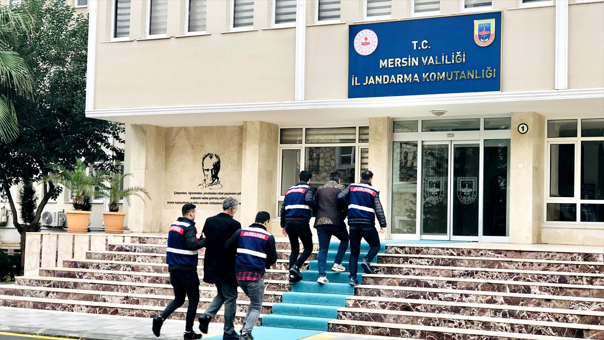 Kocaeli merkezli 12 ilde düzenlenen operasyonda, internet üzerinden sahte ilan