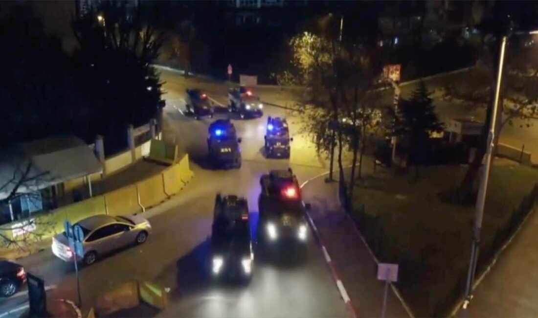 İçişleri Bakanı Ali Yerlikaya, ruhsatsız silah taşıyanlar ile silah kaçakçılarına