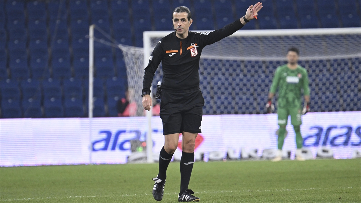 İSTANBUL (AA) – TFF’den yapılan açıklamada, “Süper Lig hakemlerimizden Mete