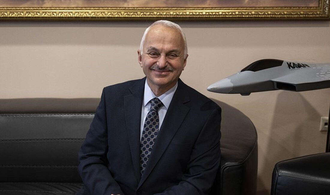 Türk Havacılık Uzay Sanayii (TUSAŞ), milli muharip uçak KAAN'ı ilk