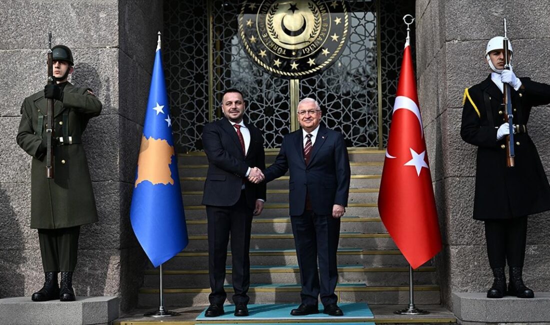 ANKARA (AA) – Bakan Güler, Kosovalı mevkidaşı Maqedonci’yi Milli Savunma