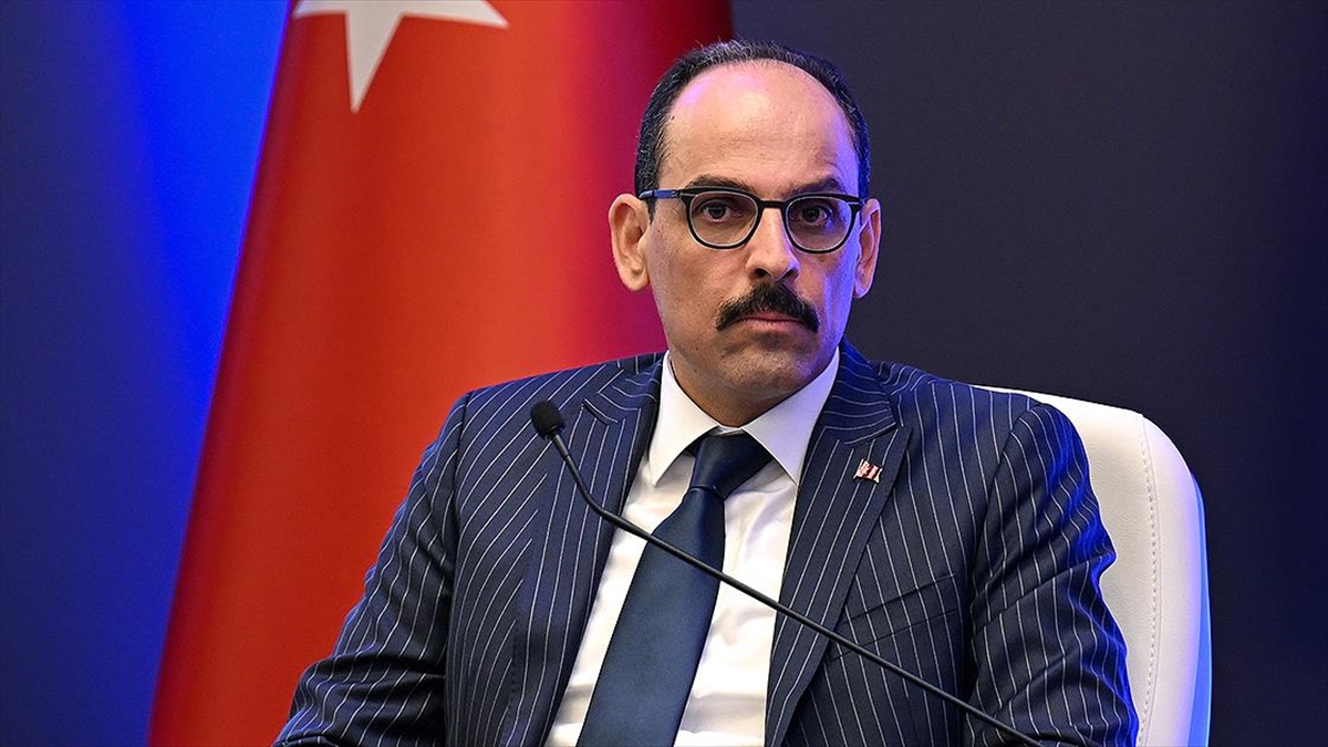 Milli İstihbarat Teşkilatı (MİT) Başkanı İbrahim Kalın, Irak Cumhurbaşkanı Abdullatif