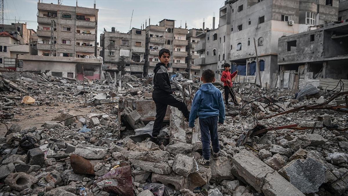 İsrail'in Gazze'ye saldırılarının 90. gününde yaşanan insanlık felaketi her geçen