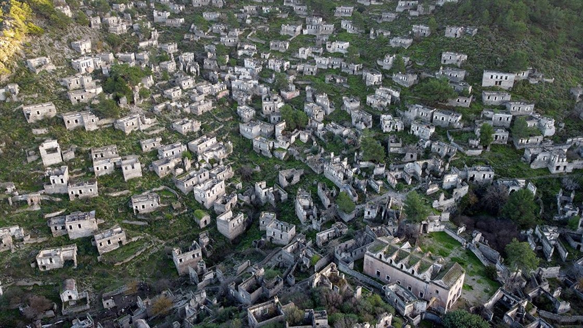 Türkiye'nin önemli turizm merkezlerinden Muğla'daki müze ve ören yerleri, geçen