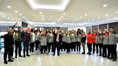 ANTALYA (AA) – Voleybol Vodafone Sultanlar Ligi ekiplerinden Muratpaşa Belediye