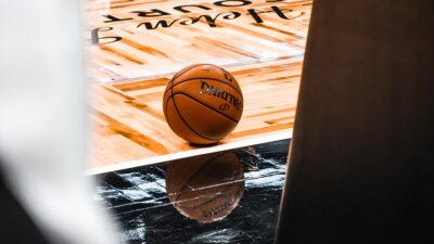 Amerikan Basketbol Ligi'nde (NBA) Milwaukee Bucks, sahasında Boston Celtics'i 135-102