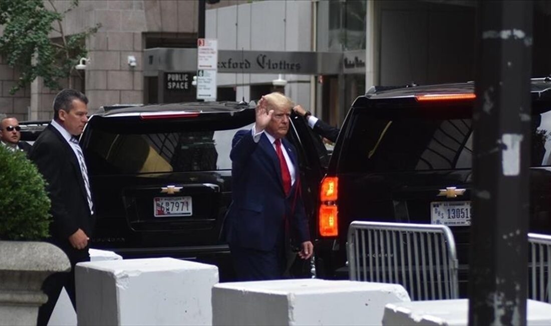 Eski ABD Başkanı Trump hakkındaki, daha önce "E. Jean Carroll"
