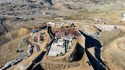 Kahramanmaraş'ın Nurhak ilçesindeki hastanenin 6 Şubat depremlerinde yıkılması üzerine yapımına