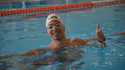 Yalova'da yüzme sporuna devam eden 25 yaşındaki zihinsel engelli Varol