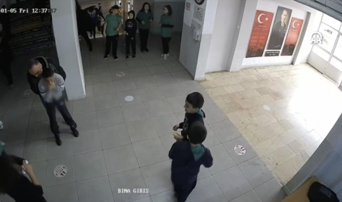 ORDU (AA) – Şehit &Uuml;mit Karamustafa Ortaokulu’nda 7. sınıf &ouml;ğrencisi