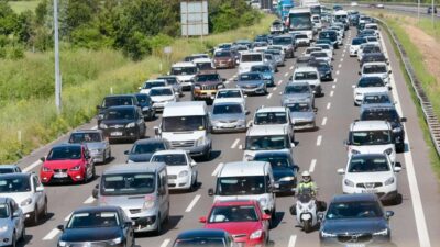Otomobilde geçmişte en çok tercih edilen beyaz renk, tahtını "griye"