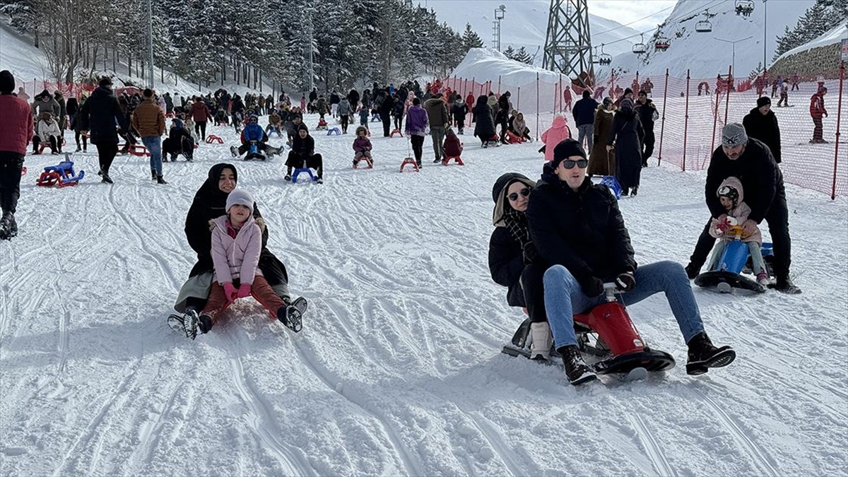 Erzurum Palandöken Kayak Merkezi, kar kalitesi, uluslararası standartlarda uzun pistleri