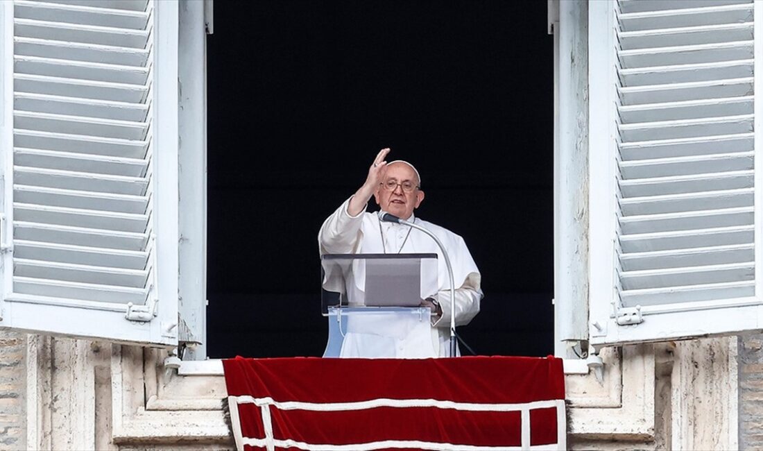 Katoliklerin ruhani lideri ve Vatikan Devlet Başkanı Papa Franciscus, savaşın