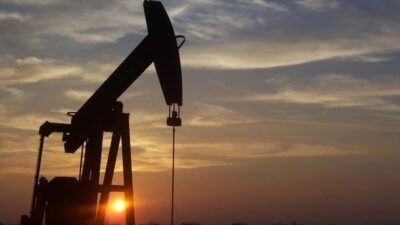 Uluslararası referans olarak kabul edilen Brent türü ham petrolün varil