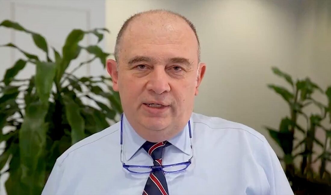 Sağlık Bakanı Fahrettin Koca, artış eğiliminde olunan üst solunum yolu
