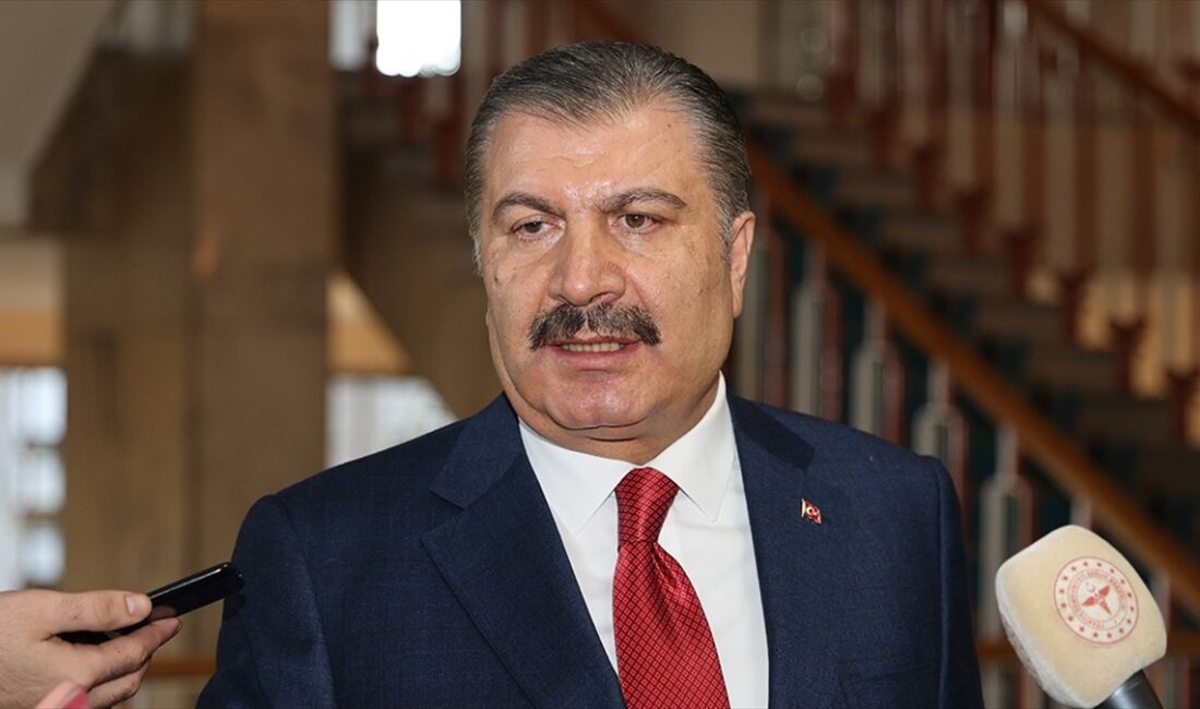 Sağlık Bakanı Fahrettin Koca, "Bakanlığımıza gelecek ay itibarıyla 15 bini