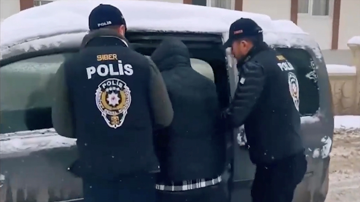 İçişleri Bakanı Ali Yerlikaya, sanal ortamda nitelikli dolandırıcılığa ilişkin 20