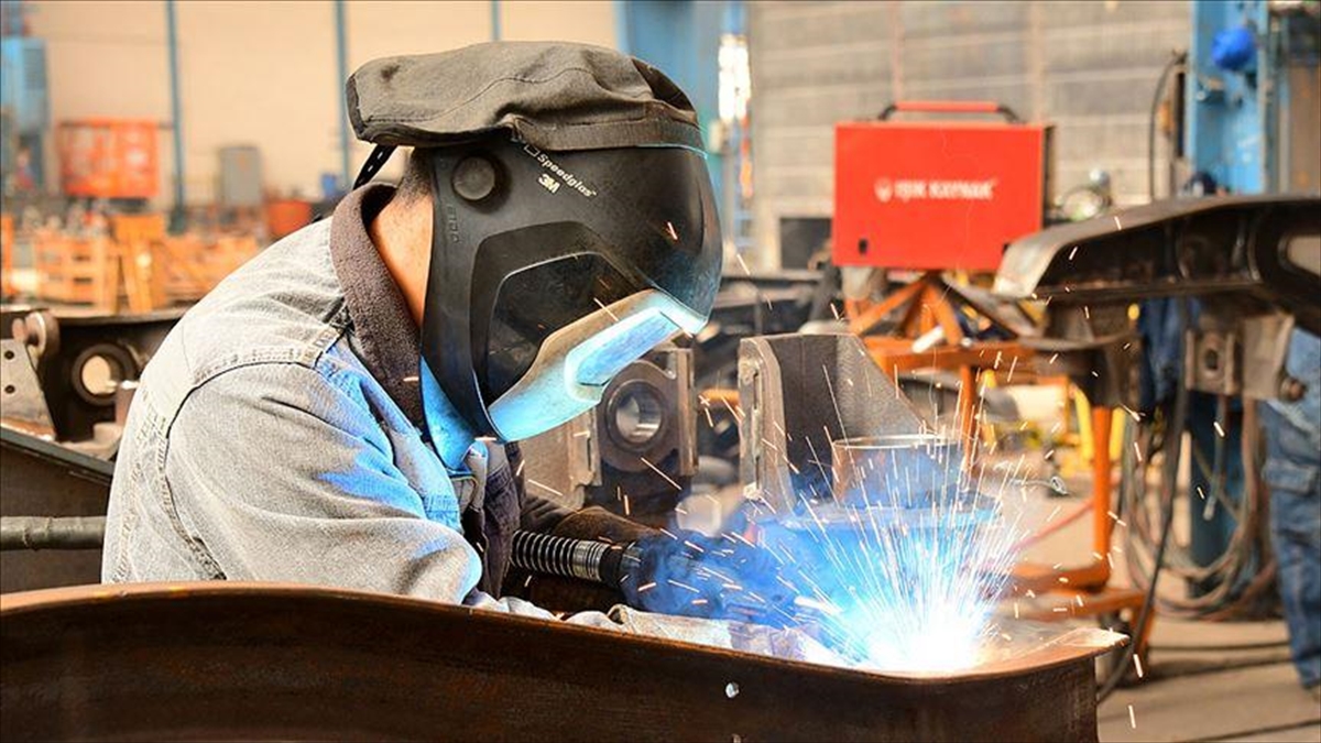 Sanayi üretim endeksi, Kasım 2023'te aylık bazda yüzde 1,4 azalırken