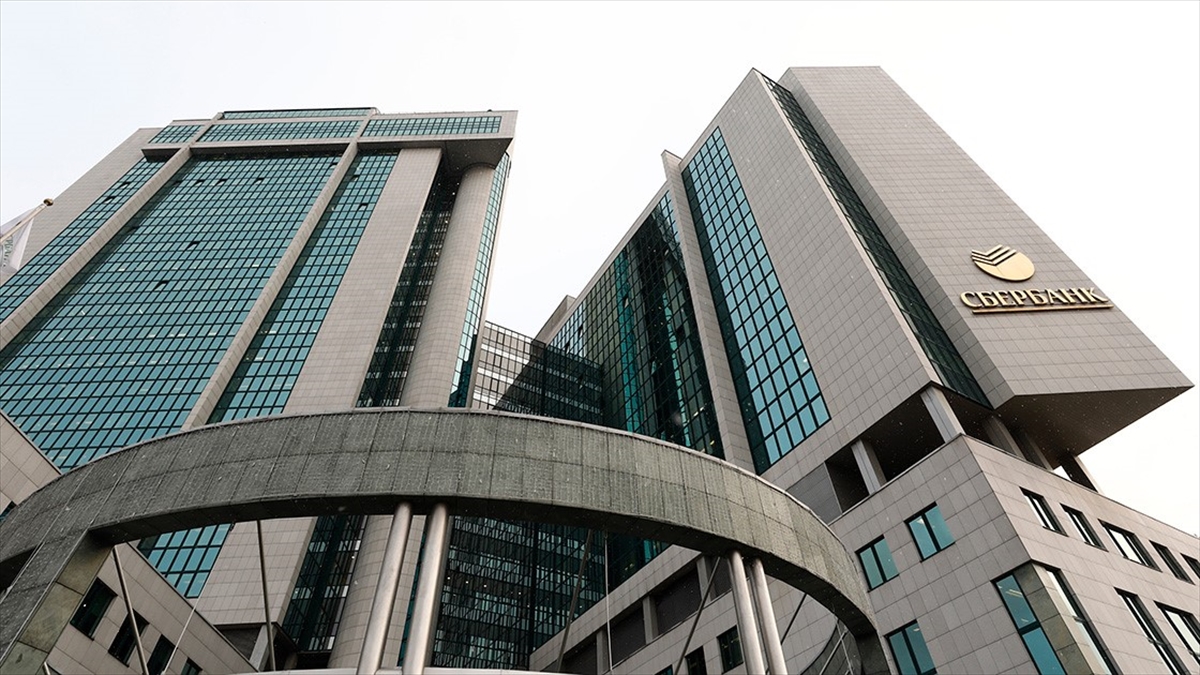 Rusya’nın en büyük bankası Sberbank’ın geçen yıl 1,5 trilyon ruble