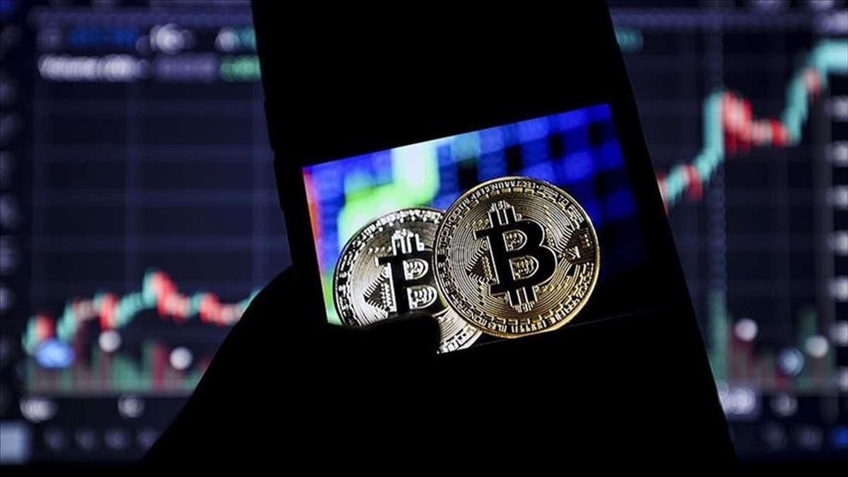 Gensler, kripto varlıklara yatırımın son derece riskli olabileceğine dikkati çekerek,