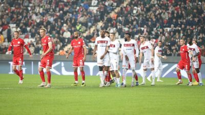 Trendyol Süper Lig'in 22. haftasında dün deplasmanda Bitexen Antalyaspor'a 2-1