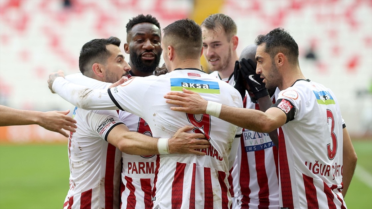 EMS Yapı Sivasspor, Trendyol Süper Lig'in 22. haftasında yarın deplasmanda