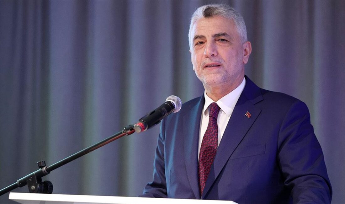 Ticaret Bakanı Ömer Bolat, üreticileri ve ihracatçıları destekleyici etkin savunma