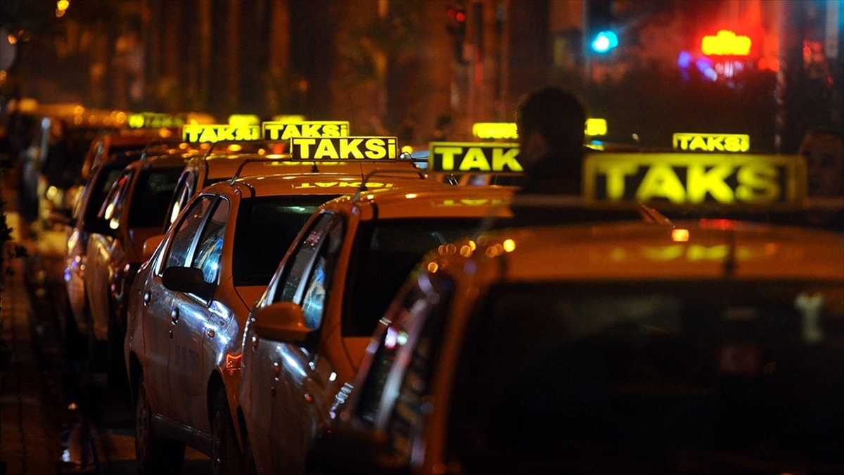 Kovid-19 salgını normalleşme süreciyle artan ticaret hacmi, ticaret koridorlarında değişme