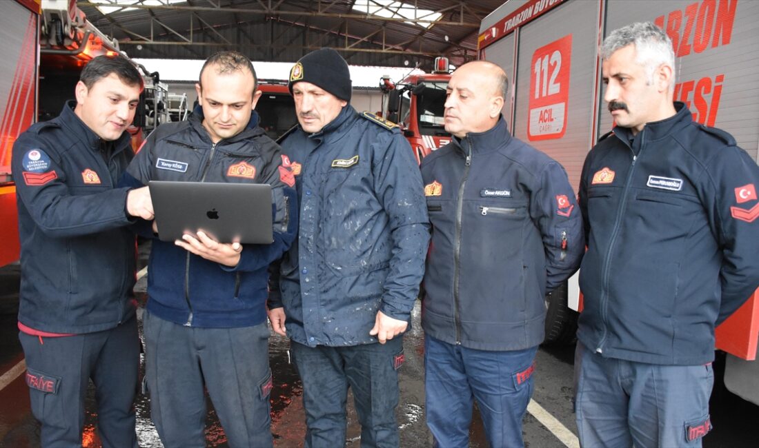 Trabzon'da itfaiyeciler, Anadolu Ajansının (AA) gözünden 2023'e damga vuran olaylara